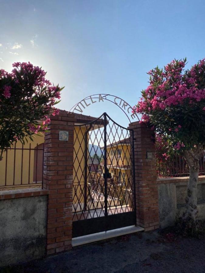 Appartamento Villa Circe タオルミーナ エクステリア 写真